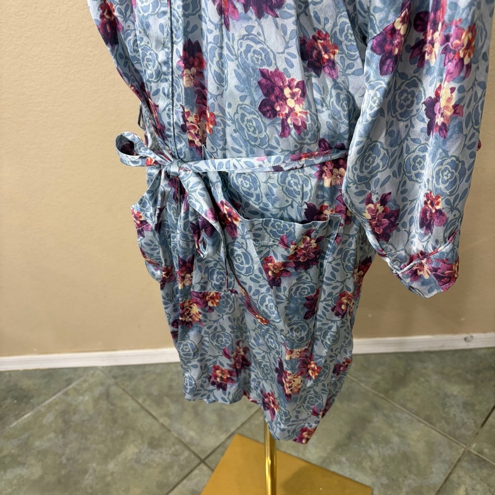100% Silk Kimono Robe - M Blue Floral Boho Peasant Cottagecore Vacay Beachy - Picture 3 of 10